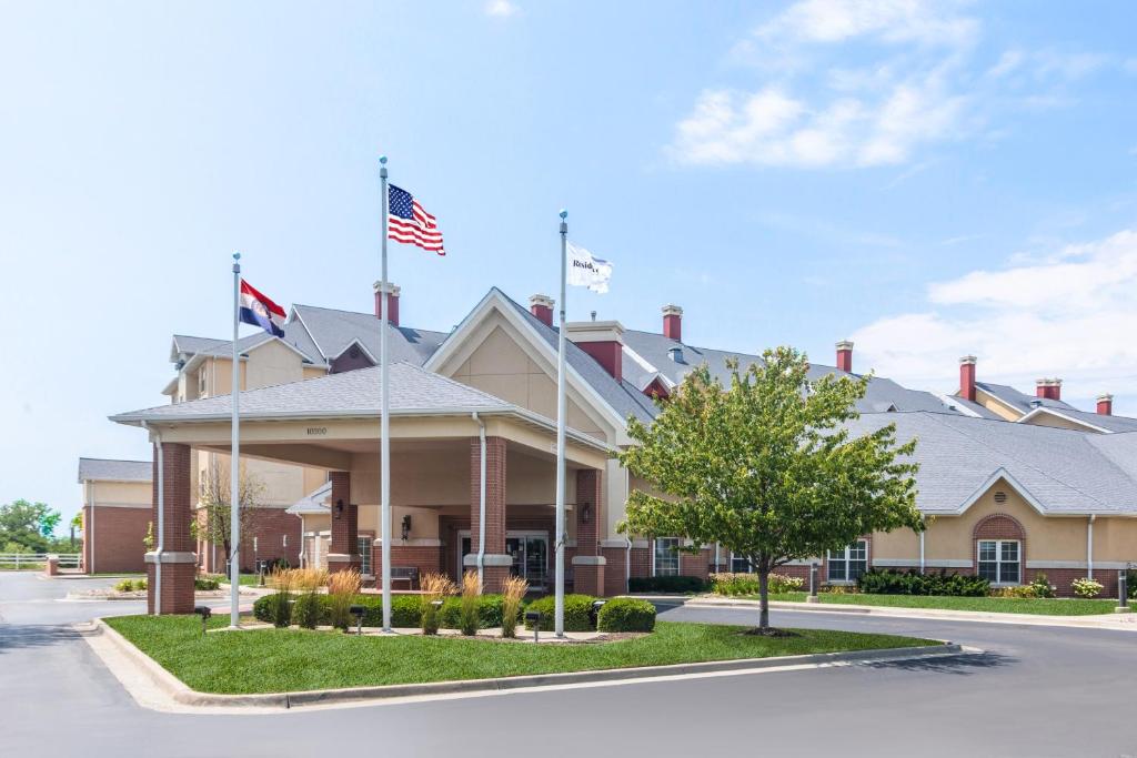 Residence Inn Kansas City Airport Main image 1